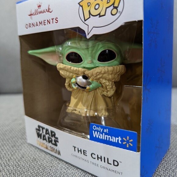 Funko Hallmark The Child Mandalorian Ornament - Picture 2 of 2